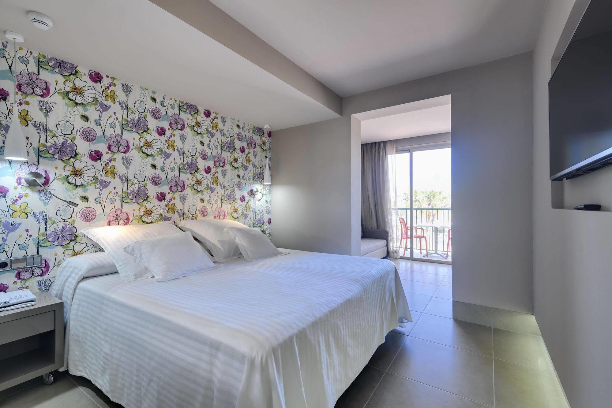 Occidental Ibiza Hotel Port des Torrent Exterior foto